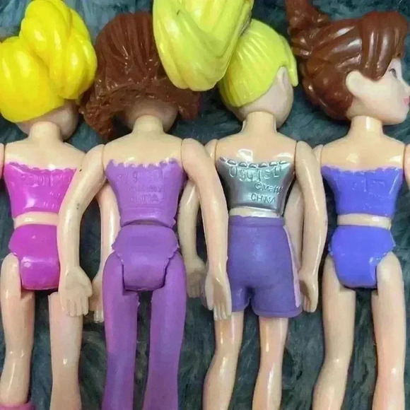 Vintage Polly Pocket  Pink convertible car with 4 dolls - Picture 10 of 16